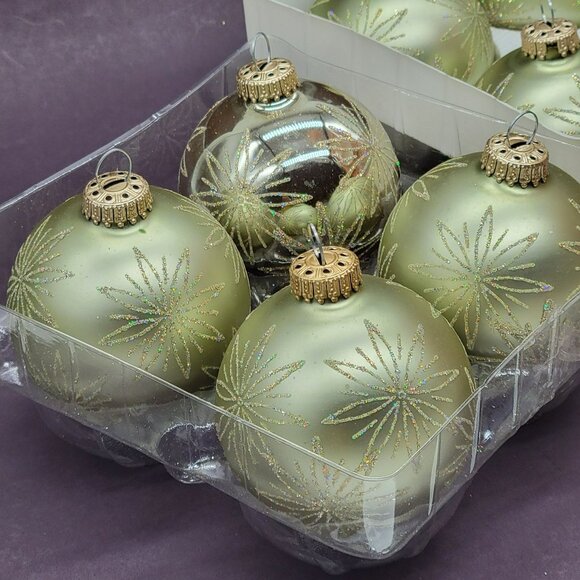 Christmas By Krebs 8 Ornaments 2 Boxes Pale Satin Green & Gold Stars Glitter - Picture 13 of 16